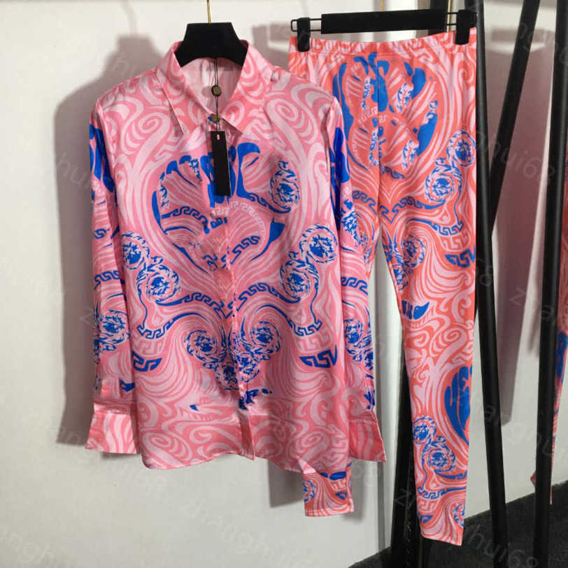 23ss women tracksuit yoga suit womens designer clothing Medusa Portrait Abstract letter print lapel long sleeve shirt slim-fit leggings set womens clothing a1