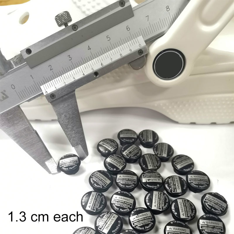 Shoe Parts Accessories 1000pcs printed plastic button high quality black buckles DIY parts accessories fit for clog sandals shoe Charms bracelets 13mm