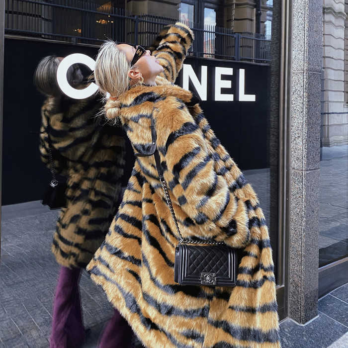 Women's Fur Faux Fur Artificial Fur Coats Autumn Winter Warm Fur Imitation Fur Coat Imitation Tiger Pattern Fur Lengthened Fashion Casual Overcoa