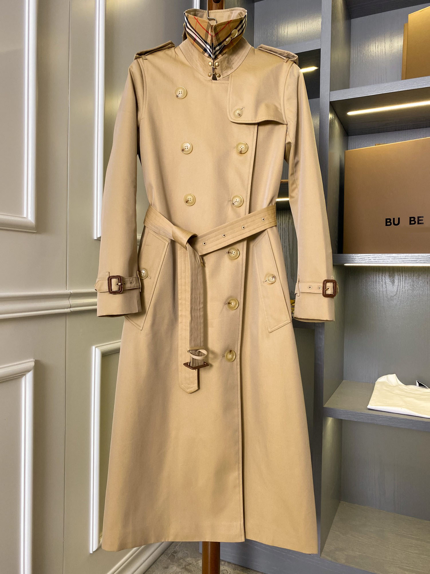 Khaki designer coat women' Burb trench coat Spring and autumn classic fashion extended trench coat large coat TB, Black
Khaki designer coat women' Burb trench coat Spring and autumn classic fashion extended trench coat large coat TB, Black