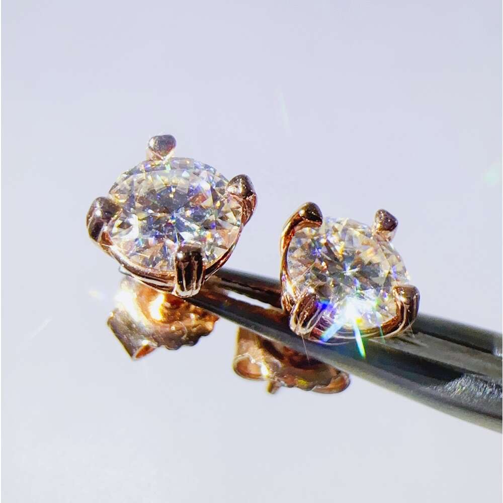 Hip Hop 6.5mm Moissanite Round Iced Out Vvs Diamond Stud for Men