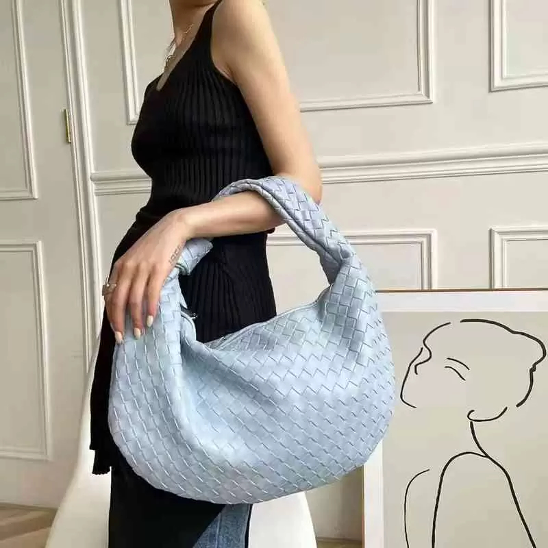 Designer Women Teen Shoulder Bag Luxury Soft 36cm Large Totes Underarm Handbags Fashion Handbag Knotted Pleated Jodies Dumpling Mini Knitting Bags, 1 light blue
Designer Women Teen Shoulder Bag Luxury Soft 36cm Large Totes Underarm Handbags Fashion Handbag Knotted Pleated Jodies Dumpling Mini Knitting Bags, 1 light blue
