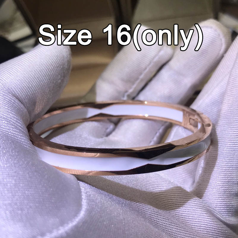 Necklace Dimensional Hollow Necklaces Retro Sterling Silver/Gold for Men and Women Small Pendants Neck Lace with Gift Box