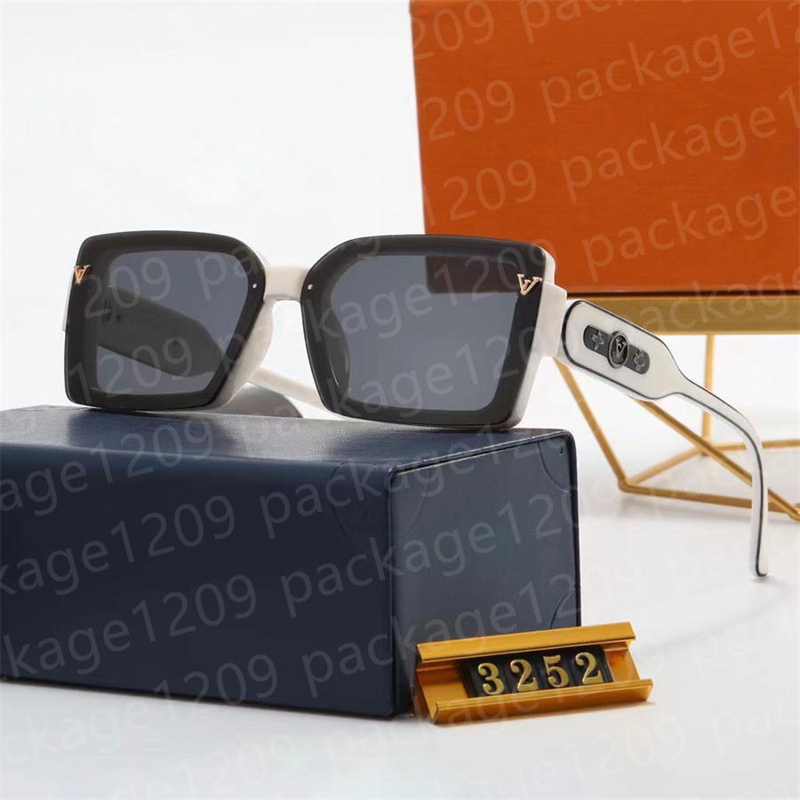 2023 mens sunglass designer fashion UV380 glass lenses with box and case 3252 , Man Woman luxury Designer sunglasses Summer Beach Driving Sun Glasses 4 Color Optional
2023 mens sunglass designer fashion UV380 glass lenses with box and case 3252 , Man Woman luxury Designer sunglasses Summer Beach Driving Sun Glasses 4 Color Optional
