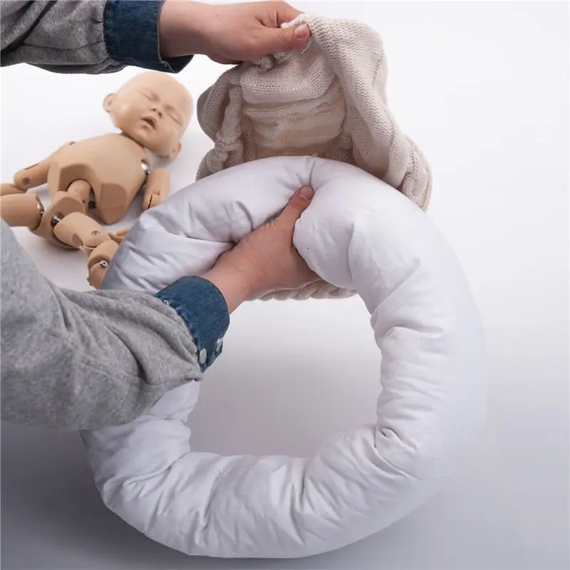 Pillows 1PC born Baby Round Pillows for Pography Prop Studio Poser Accessories Posing Bean Bag Pillow 231031