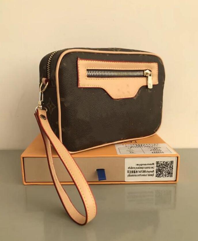 2023 Lady Cosmetic Bags Fashion Makeup Bag Women Designers Toiletry Travel Pouch Ladies Purses High Quality Handbags dhgate bag