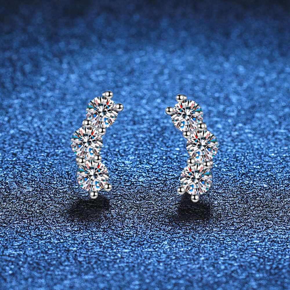 Ladies Stud Smile Stylish High Quality Latest Sterling Silver 925 Moissanite Jewlery for Girl