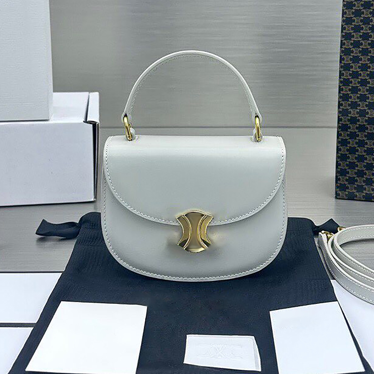 Top quality Designer clutch Bags Luxury besace triomphe celins New style messenger Bag fashion Women's Mini shoulder bag men cross body tote Genuine leather handbag, Red
Top quality Designer clutch Bags Luxury besace triomphe celins New style messenger Bag fashion Women's Mini shoulder bag men cross body tote Genuine leather handbag, Red