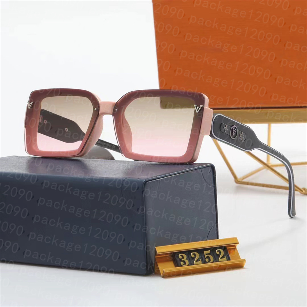 police sunglasses Designer Sunglasses 3532 Classic Glasses Goggles Outdoor Beach Sun Glasses Men's and women's luxury design UV400 with box
police sunglasses Designer Sunglasses 3532 Classic Glasses Goggles Outdoor Beach Sun Glasses Men's and women's luxury design UV400 with box