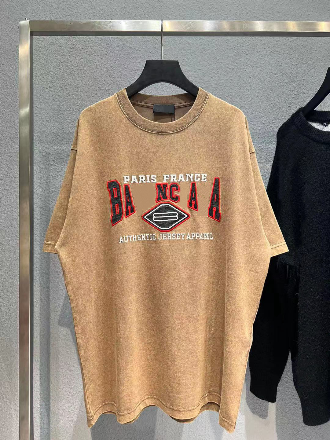Mens T shirts print Embroidery Womens Designer Quality Round Neck Clothes Women Loose Tees Tops Man Casual Street Shirt Sweatshirtoff size XS
Mens T shirts print Embroidery Womens Designer Quality Round Neck Clothes Women Loose Tees Tops Man Casual Street Shirt Sweatshirtoff size XS