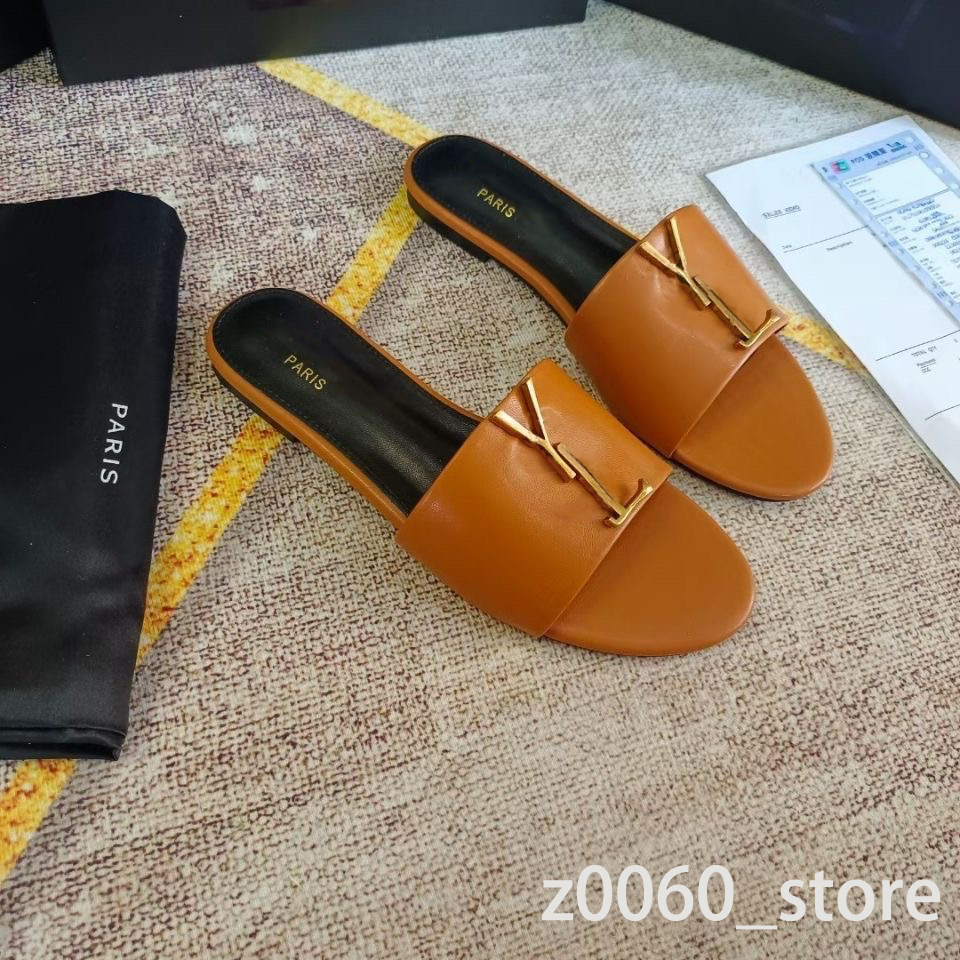 Womens slides Leather Slippers Designer women Slides thong with Double Flip flops Slipper Fashion Summer Beach Bee slipper Larger Size 35-42, Y02
Womens slides Leather Slippers Designer women Slides thong with Double Flip flops Slipper Fashion Summer Beach Bee slipper Larger Size 35-42, Y02