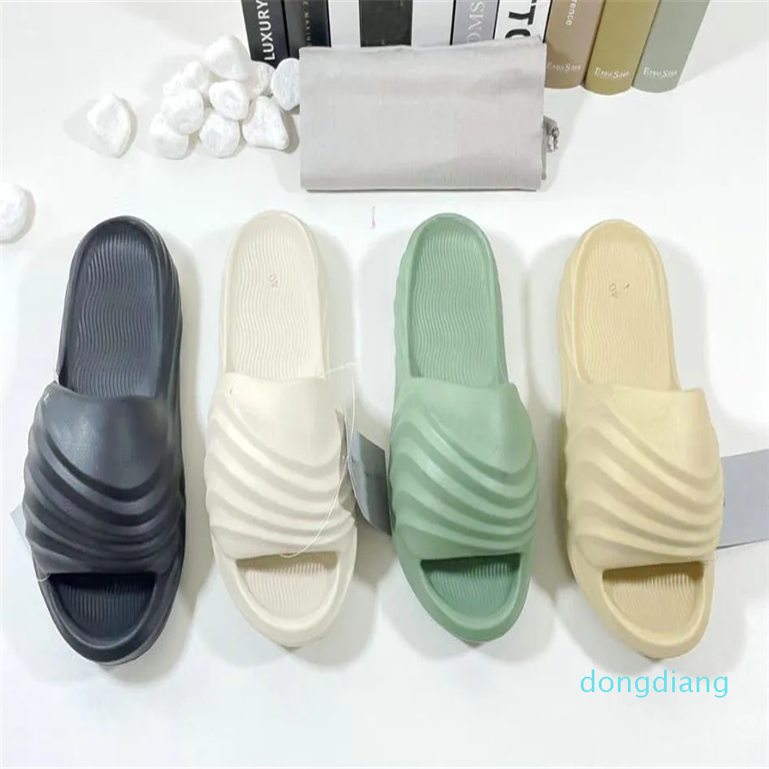 Men Slippers black Scuff Flat Sandals Pool Pillow Mules Sunset Padded Front Strap Fashionable Easy-to-wear Style Slides Fuchsia
Men Slippers black Scuff Flat Sandals Pool Pillow Mules Sunset Padded Front Strap Fashionable Easy-to-wear Style Slides Fuchsia