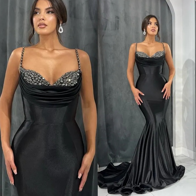 Sexy Spaghetti Black Mermaid Prom Dresses Crystals Beaded Long Sweep Train Simple Satin Special Occasion Gowns Pleats Elegant Women Formal Evening Dre