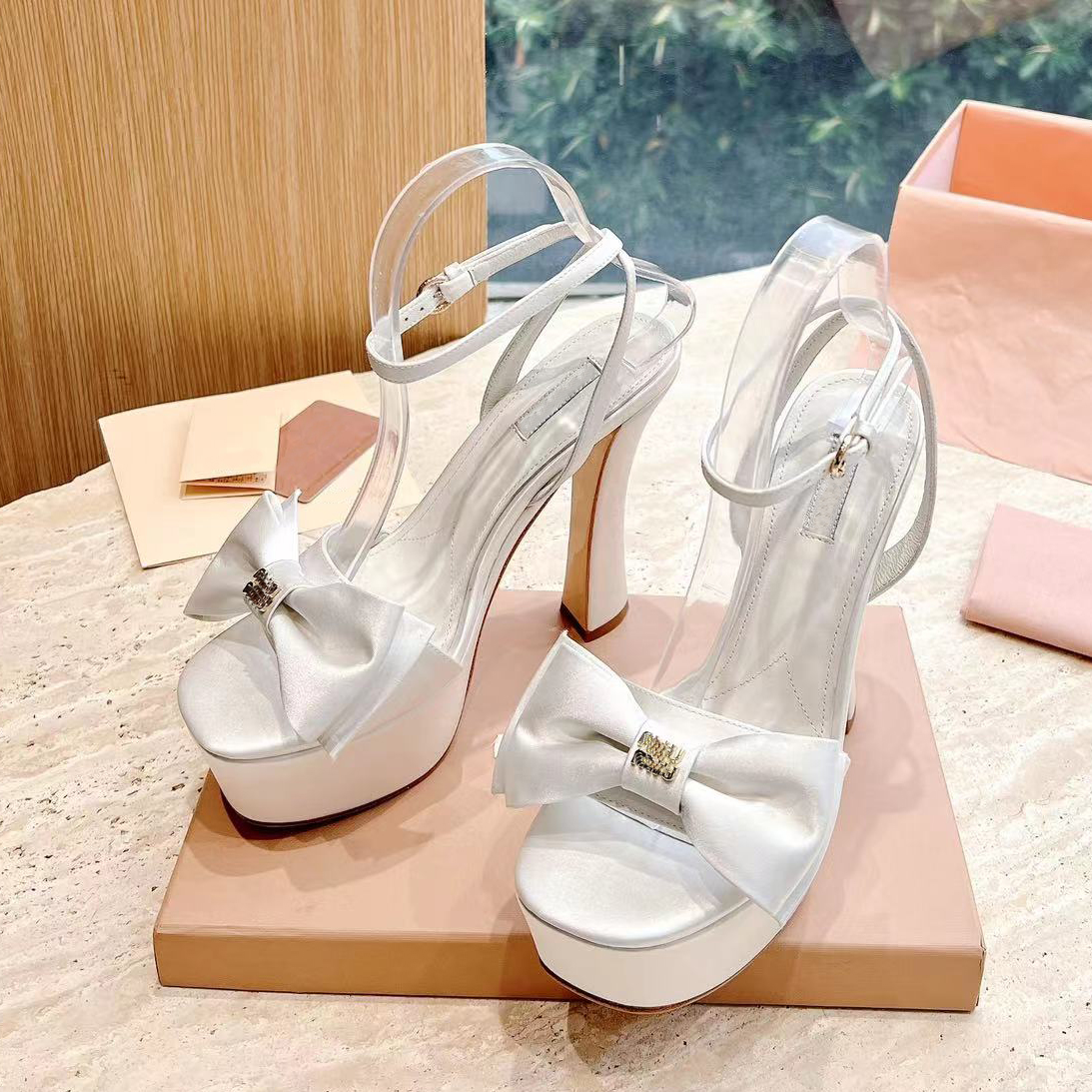 Designer Sandals Women High Heel Dress Shoes Fashion 14CM Satin Double Bow Platform heels Thick Sole Ankle Strap Party Casual Factory Shoe, Black
Designer Sandals Women High Heel Dress Shoes Fashion 14CM Satin Double Bow Platform heels Thick Sole Ankle Strap Party Casual Factory Shoe, Black