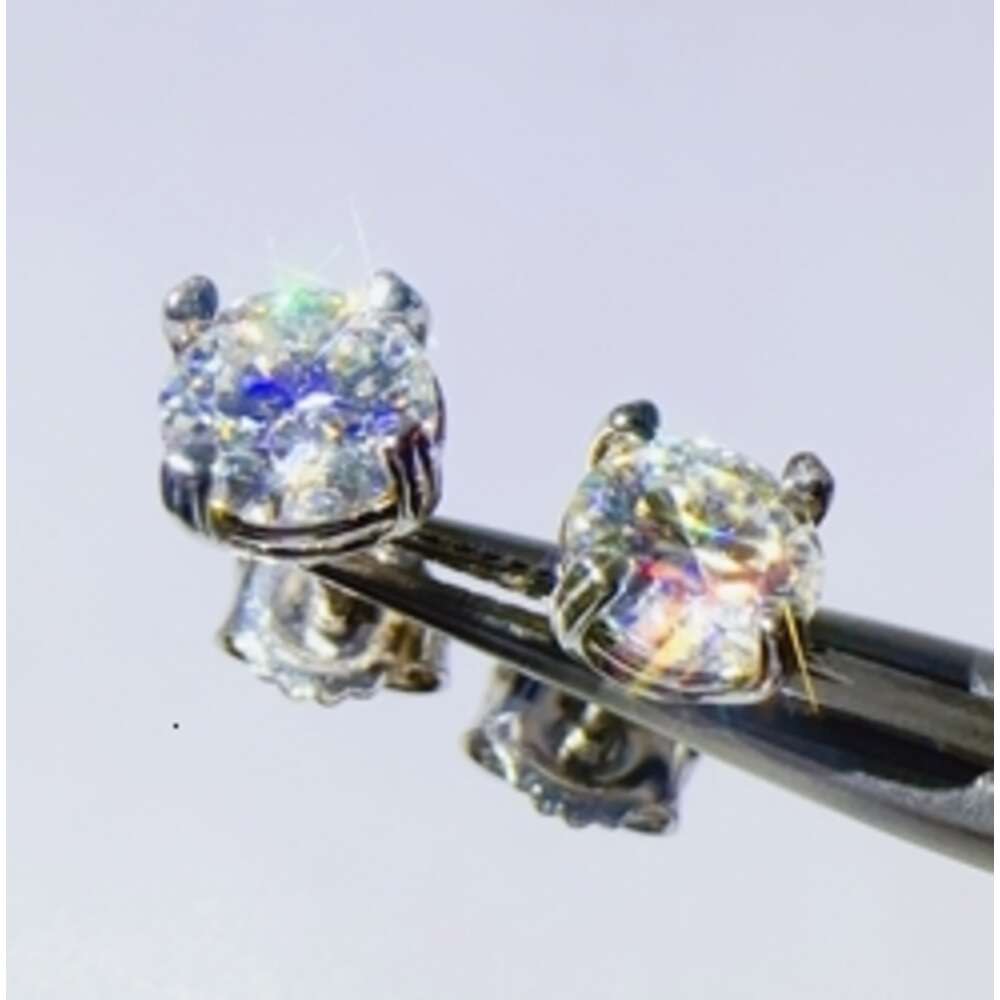 Hip Hop 6.5mm Moissanite Round Iced Out Vvs Diamond Stud for Men
