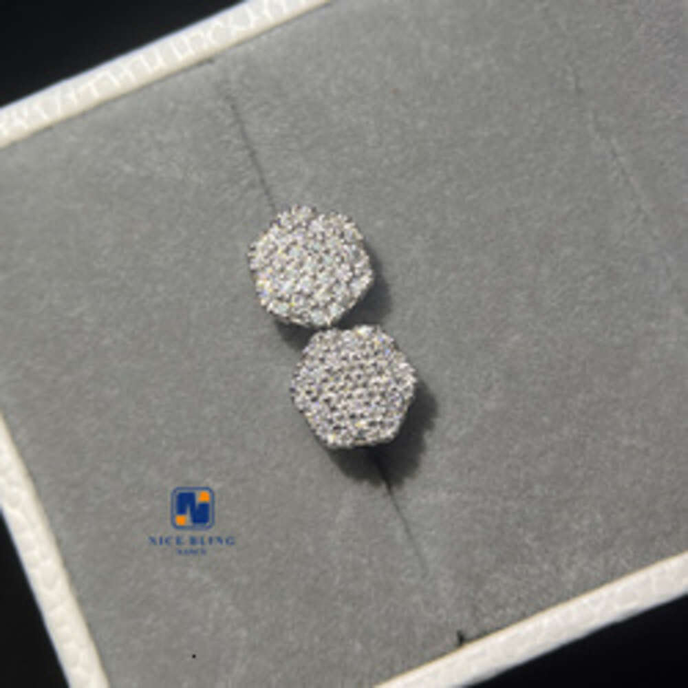 Best Selling Instock Wholesale Price 925 Silver Iced Out Ear Studs Vvs Moissanite Diamond Men Stud
