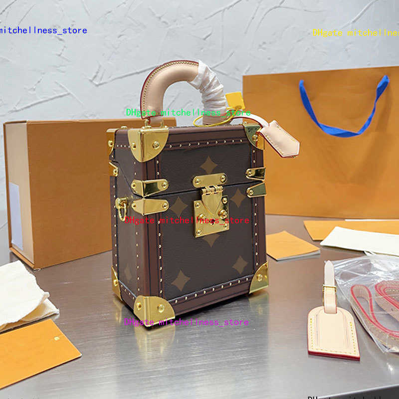 Luxury Famous Designers Trunk Box Shoulder Bags Wallets Mini Soft Canvas Magnetic Buckle Closure Old Flowers Letters Satchel Handbags Fold, Pink
Luxury Famous Designers Trunk Box Shoulder Bags Wallets Mini Soft Canvas Magnetic Buckle Closure Old Flowers Letters Satchel Handbags Fold, Pink