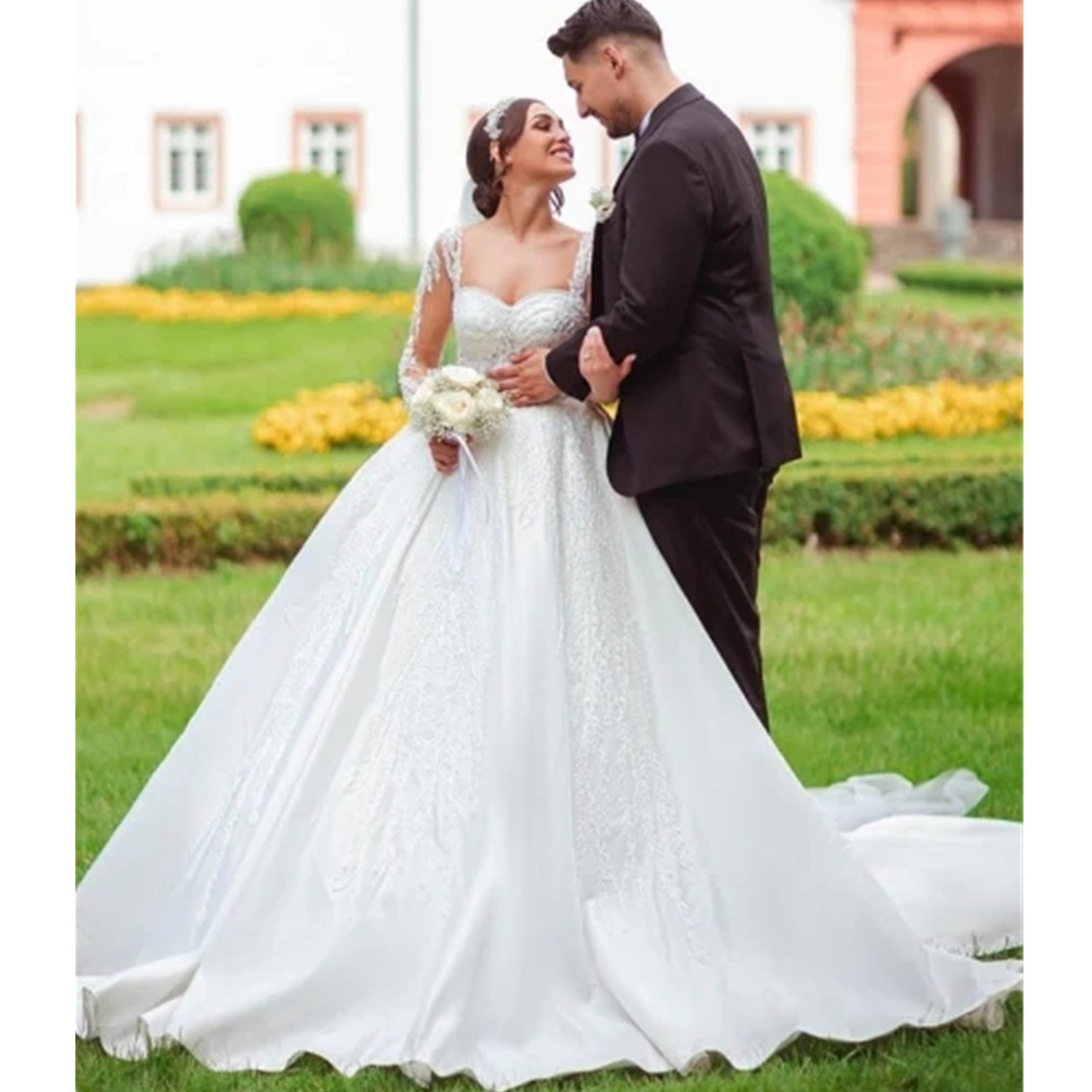 Long Sleeves Wedding Dress Illusion Lace Appliques Sweetheart A-Line Bridal Gowns Floral Vestidos De Novia