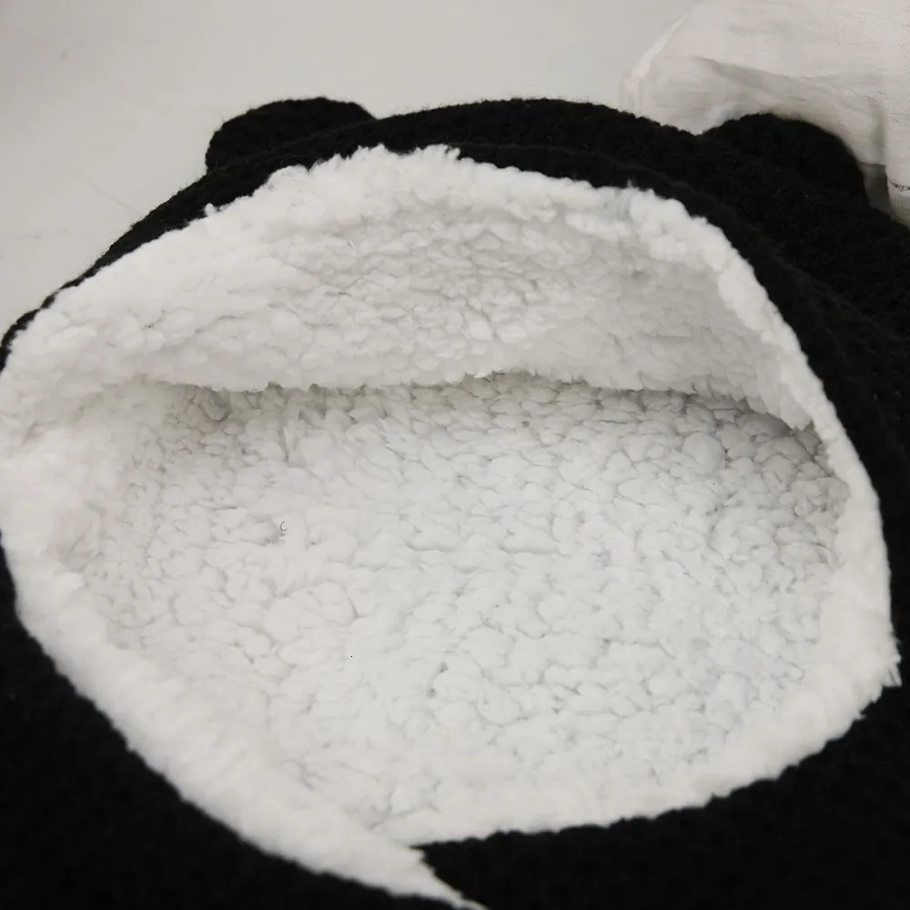 Sleeping Bags Baby Sleeping Bag Thicken Winter borns Envelope Knitted Infant Sacks Stroller Swaddle Footmuff Toddler Slaapzak Kid Sleepsack 231101