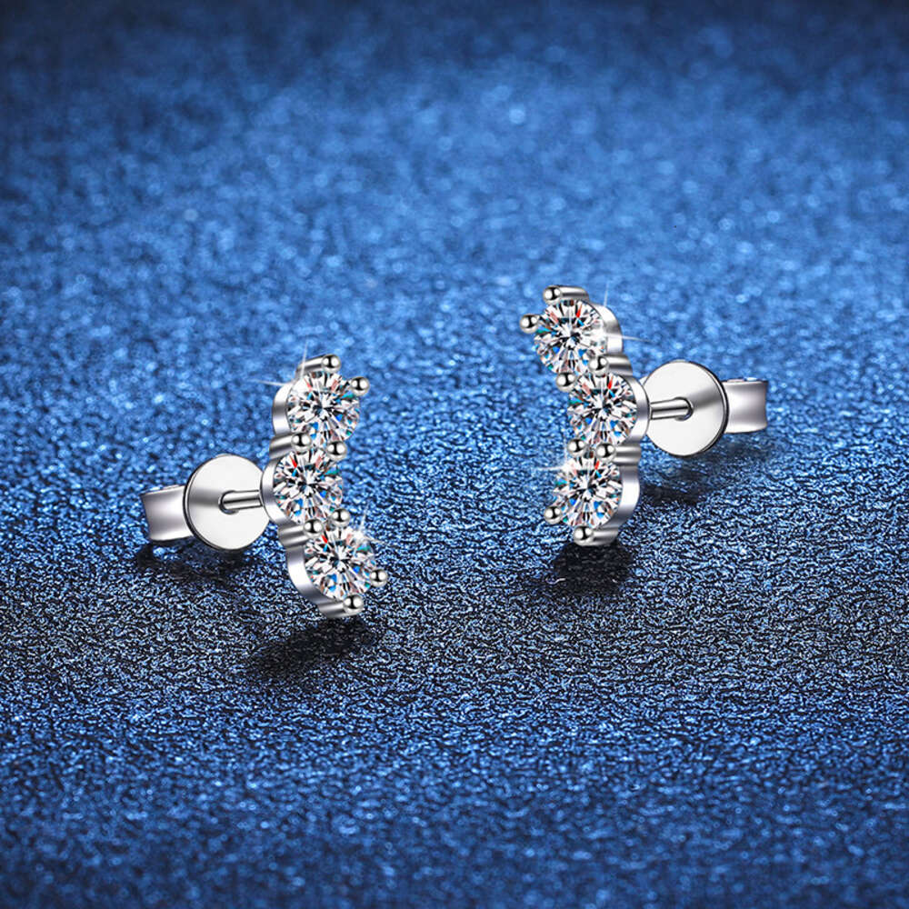 Ladies Stud Smile Stylish High Quality Latest Sterling Silver 925 Moissanite Jewlery for Girl