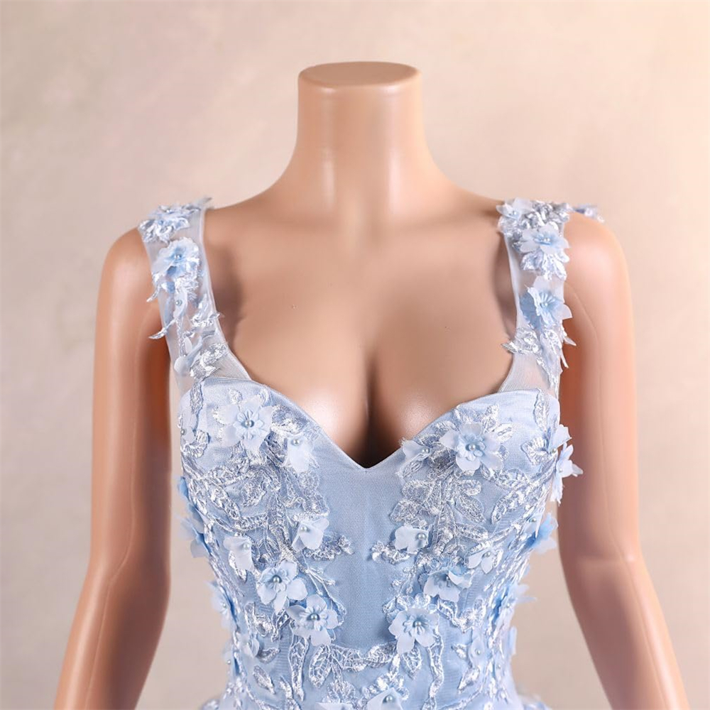 Quinceanera Dresses Princess Sky Blue Flowers Appliques Beading Deep V-Neck Tulle Ball Gown Lace-up Plus Size Sweet 16 Debutante Party Birthday Vestid