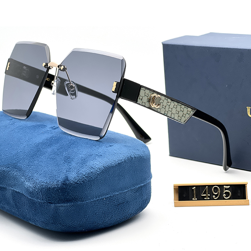 Luxury designer sunglasses men women sunglasses glasses classic brand luxury sunglasses Fashion UV400 Goggle With Box rimless Retro Frame travel Factory Store box
Luxury designer sunglasses men women sunglasses glasses classic brand luxury sunglasses Fashion UV400 Goggle With Box rimless Retro Frame travel Factory Store box