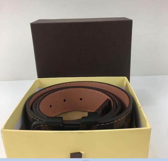 Mens Designers Belt Luxury Womens Belts Double Bronze Letter BuckleGenuine Leather belt fashion business casual Gold Silver black Tricolor simple classic, Multi
Mens Designers Belt Luxury Womens Belts Double Bronze Letter BuckleGenuine Leather belt fashion business casual Gold Silver black Tricolor simple classic, Multi