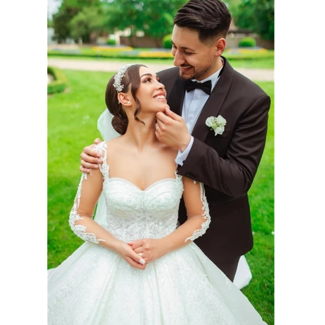 Long Sleeves Wedding Dress Illusion Lace Appliques Sweetheart A-Line Bridal Gowns Floral Vestidos De Novia