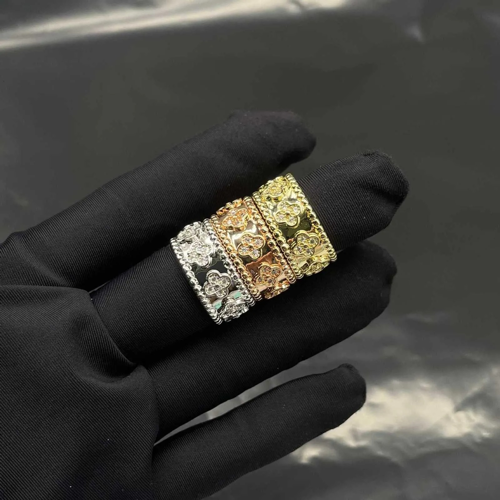 NEW 100% sier Designer Charm sweet clovers Rings Kaleidoscope Ring Female Perlees Design alhamba vintage Fashion Simple Clover Jewelry Gold signature couple new