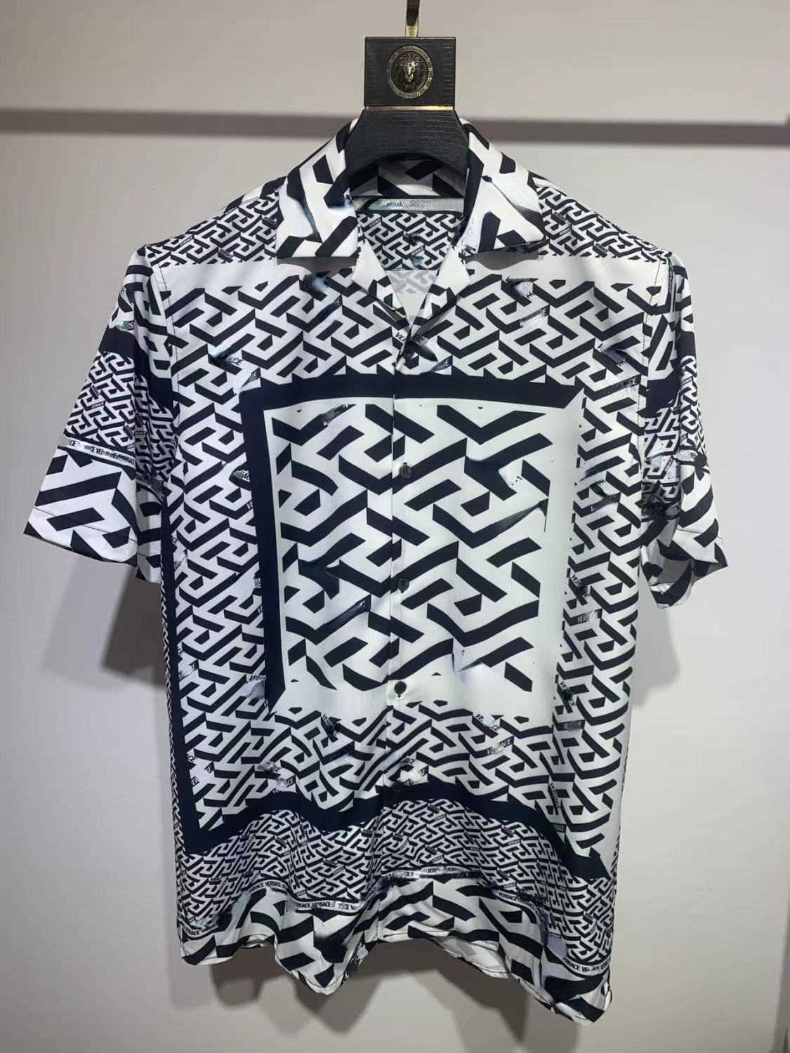 Summer Short Sleeved Casual Shirts Mens Silk Shirt Vers Designer Shirt Hawaiian Medusa Printed Thin Jacket Men Women Cardigan Button Sweatshirt, Medusa-9
Summer Short Sleeved Casual Shirts Mens Silk Shirt Vers Designer Shirt Hawaiian Medusa Printed Thin Jacket Men Women Cardigan Button Sweatshirt, Medusa-9