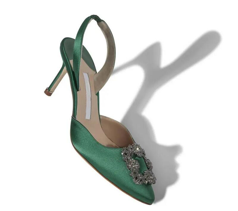 Summery Hangisi bride Jewel Buckle Slingback Pumps Sandals designer brand pumps dress shoes Ivory Satin Pearl Buckle lady's wedding party gift Original Box
Summery Hangisi bride Jewel Buckle Slingback Pumps Sandals designer brand pumps dress shoes Ivory Satin Pearl Buckle lady's wedding party gift Original Box