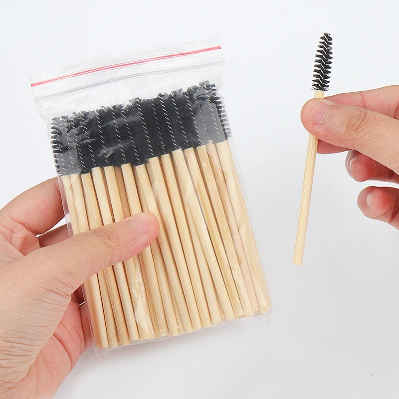 Makeup Brushes 100 Pcs Bamboo Handle Eyelash Brushes Disposable Eyebrow Brush Eye lash Extension Mascara Wands Applicator Makeup Brush Tools 231102