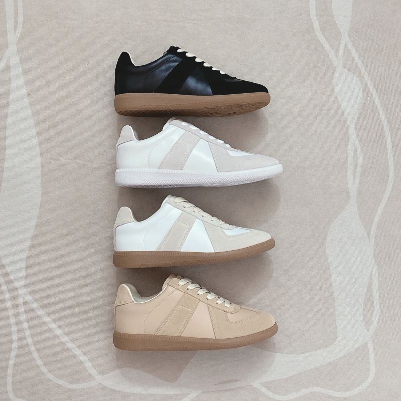 High-end quality luxury design leather sneakers casual retro everything board shoes spring and autumn comfortable lace-up men's and women's shoes 23 new hot
High-end quality luxury design leather sneakers casual retro everything board shoes spring and autumn comfortable lace-up men's and women's shoes 23 new hot