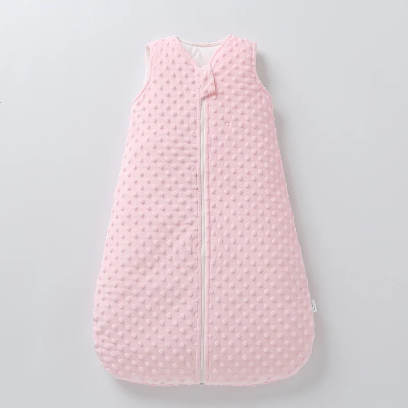 Sleeping Bags Cozy and Soft Baby Sleeping Bag Minky Dot Quilted Sleep Sack born Bedding Swaddle Blanket Infants Toddlers 231101