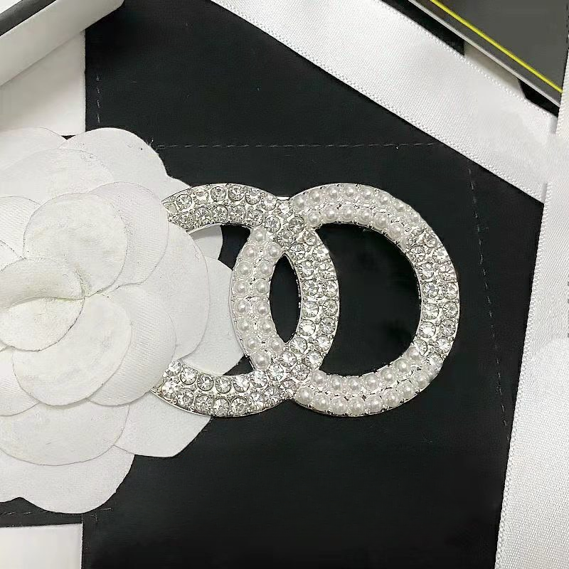 Fashion Brand Brooch Designer Double-Letter Gold Silver Women's Pearl Diamond Brooch Pin Jewelry Accessories