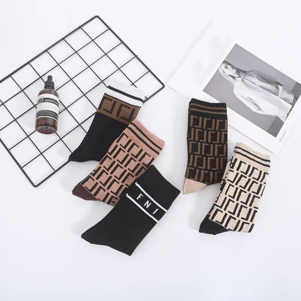 s Multi -color fashion designer mens socks female high -quality cotton antibacterial and breathable mixed football basketball socks S251142