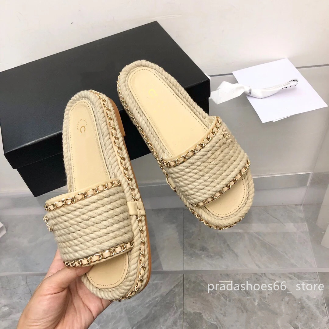 New Woven Thick Bottom Sandals Women's Beach Vacation Paris Designer Casual Chain Flats Slippers Fashion double Show Leather Non-Slip Slipper Slide
