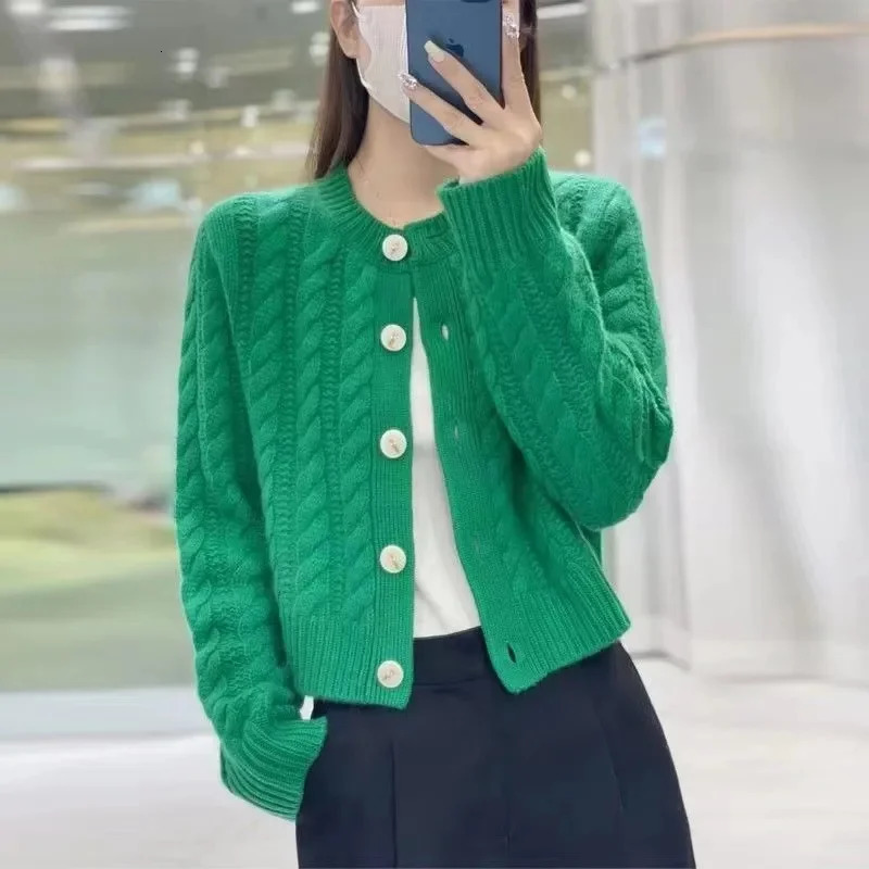 Women's Sweaters Fashion Sweater Coat Women Autumn Long Sleeve Solid Color Singlebreasted Loose Knitted Cardigan Female Casual Short Tops 231101