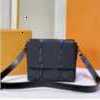 Briefcases M45727 Trunk Messenger bag black Men Real Leather Totes Shoulder Bags Backpacks Pouches Wallets Purse H1LB 3HU5, Picture show
Briefcases M45727 Trunk Messenger bag black Men Real Leather Totes Shoulder Bags Backpacks Pouches Wallets Purse H1LB 3HU5, Picture show