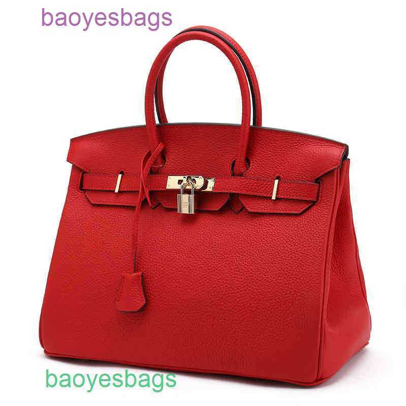 Hermss bag Original Fashion Luxury Berkins Leather H Home Handbags Berkinss real leather women lychee pattern head layer cowhide Single Shoulder Messenger hand UM
Hermss bag Original Fashion Luxury Berkins Leather H Home Handbags Berkinss real leather women lychee pattern head layer cowhide Single Shoulder Messenger hand UM