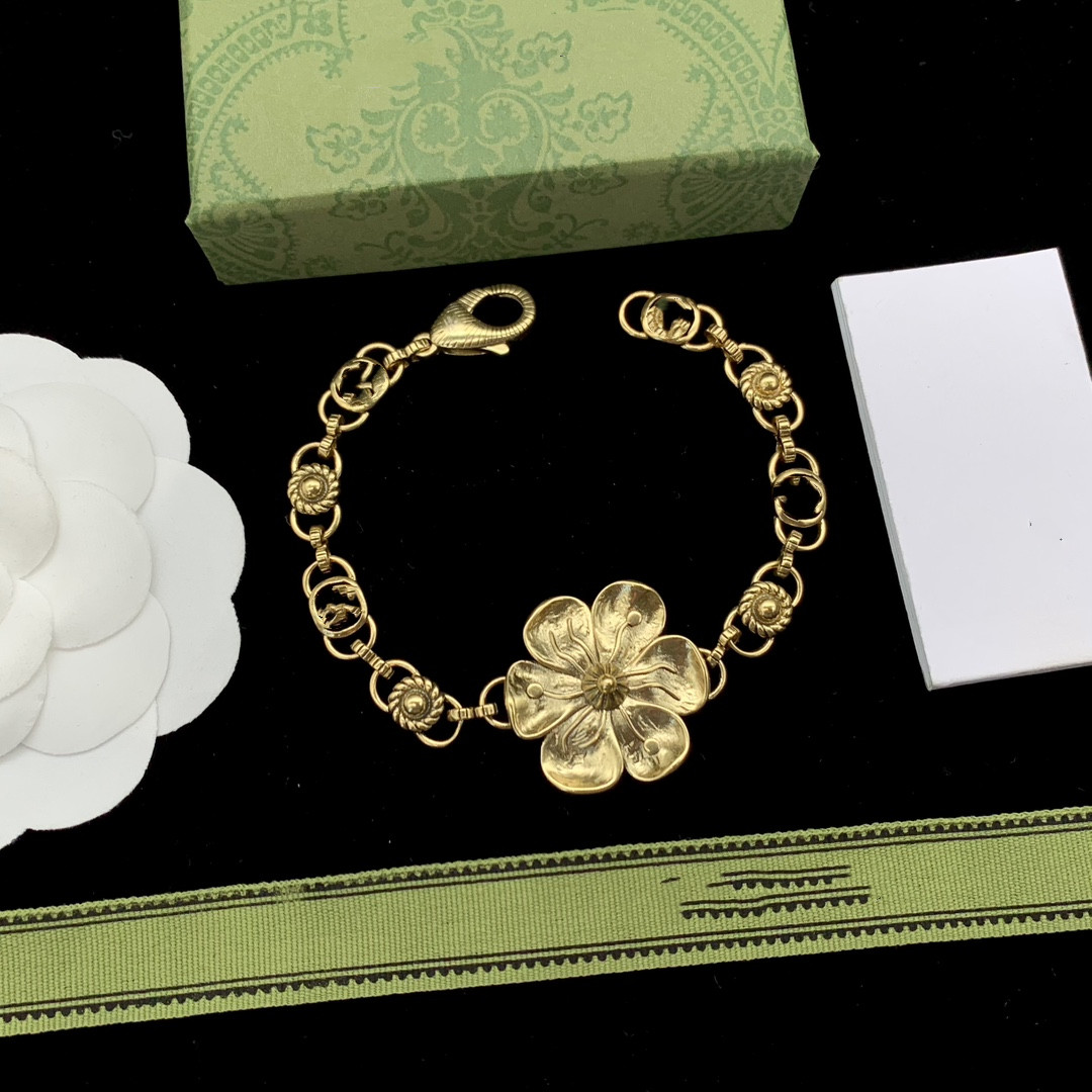 Designer Style Necklace New Luxury Chain Fashion Designer Jewelry 18k Gold Plated - Stainless Steel Couple Wedding Bracelet Gift Accessories Wholesale -01
Designer Style Necklace New Luxury Chain Fashion Designer Jewelry 18k Gold Plated - Stainless Steel Couple Wedding Bracelet Gift Accessories Wholesale -01