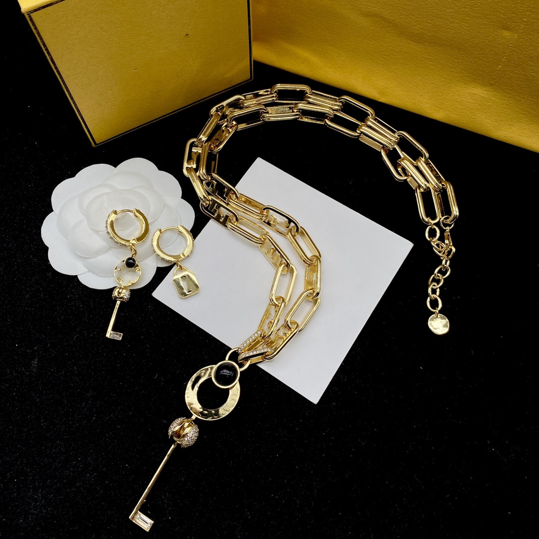 Luxury Designof an alphabet Necklace 18K Gold Plated Stainless Steel Fashion Women's Necklace Pendant Wedding Jewelry Accessories Wholesale boutique jewelry -A6
Luxury Designof an alphabet Necklace 18K Gold Plated Stainless Steel Fashion Women's Necklace Pendant Wedding Jewelry Accessories Wholesale boutique jewelry -A6