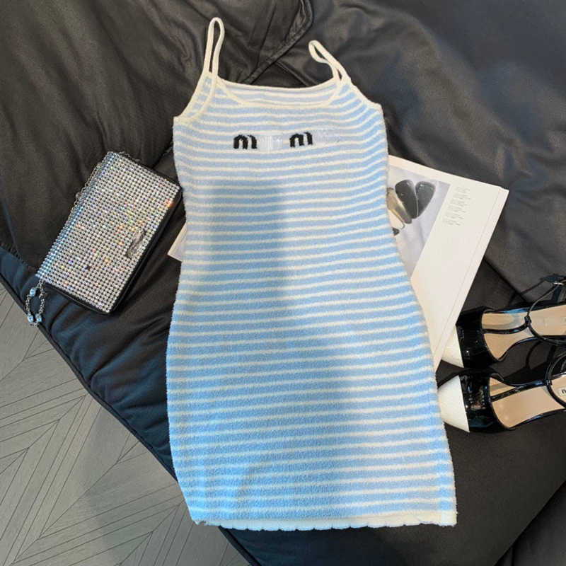 Casual dresses designer dress miu knitted halter dress sexy strip bikini print temperament slim skirt teddy dresses for woman women t shirt tees, No logo white t-shirt
Casual dresses designer dress miu knitted halter dress sexy strip bikini print temperament slim skirt teddy dresses for woman women t shirt tees, No logo white t-shirt