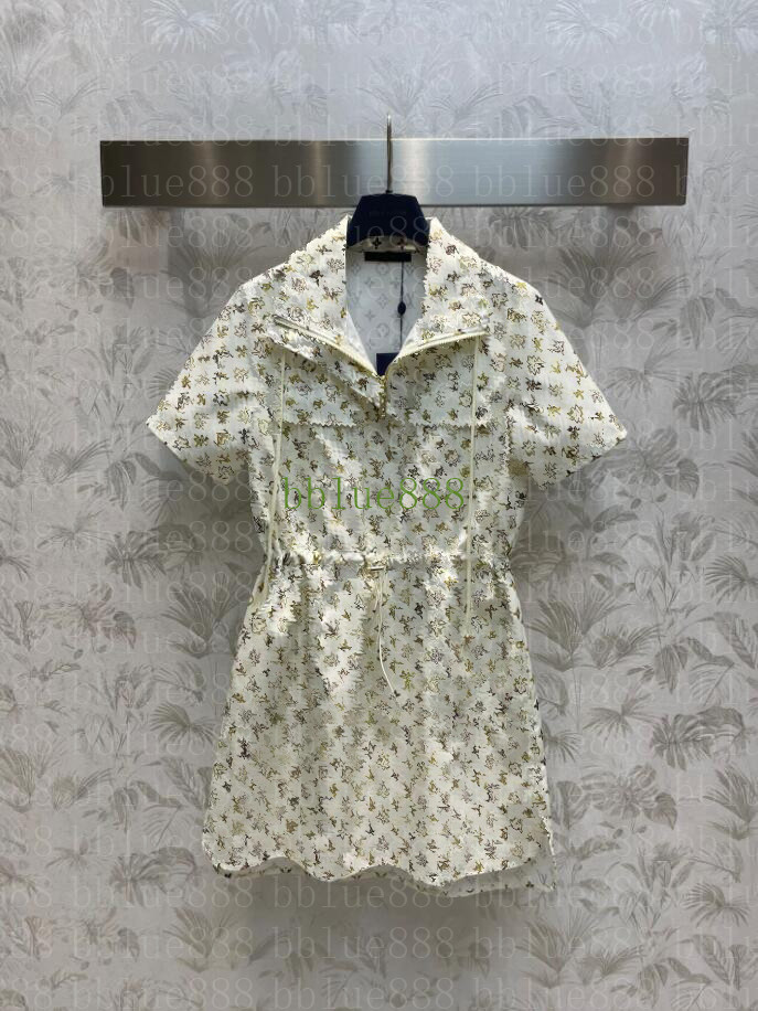 Women's Runway Dresses Printed Mock Neck Short Sleeve Waist Windbreaker Dress Small Polo Gradient Mock Neck Small Gold Zipper Button 327
Women's Runway Dresses Printed Mock Neck Short Sleeve Waist Windbreaker Dress Small Polo Gradient Mock Neck Small Gold Zipper Button 327