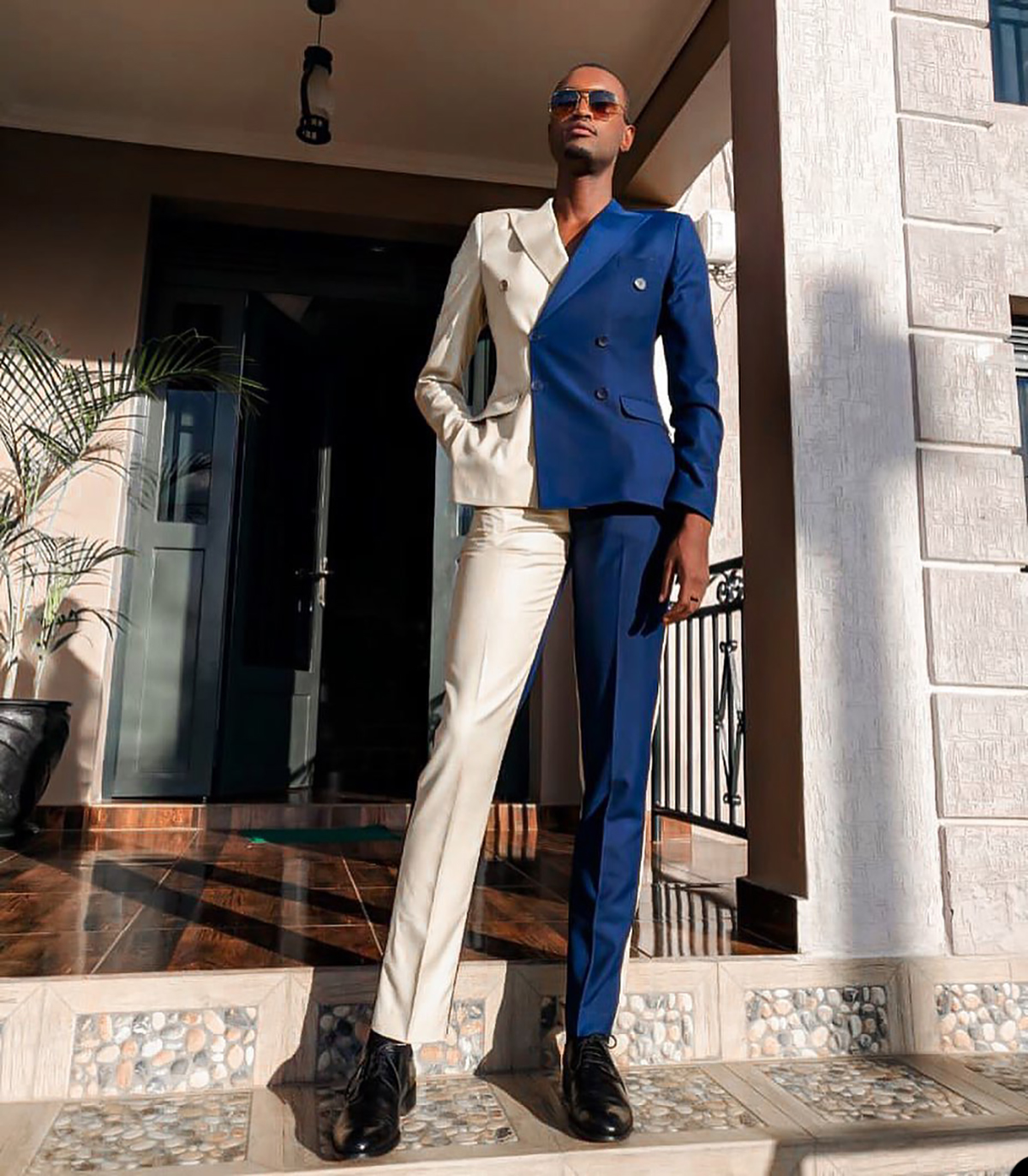 Two Pieces Wedding Tuxedos Men Suits Handsome Two Color Peaked Lapel Suit Double Breasted Packets Customized Pockets Multi-scenario Coat Vest Spring