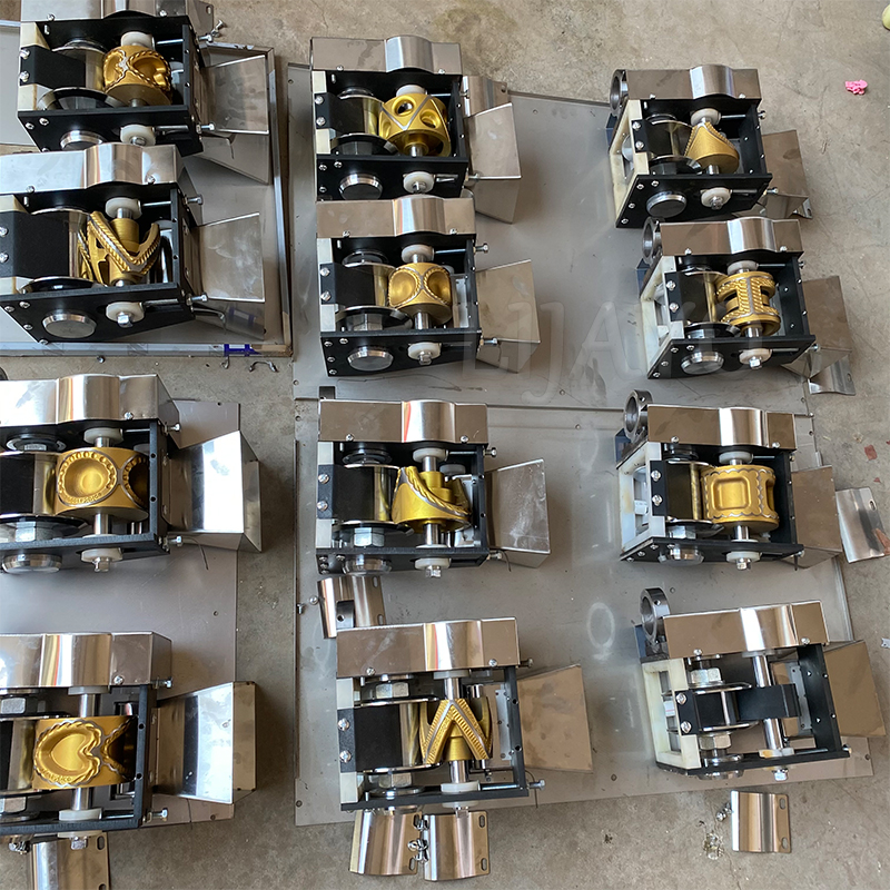 Automatic Gyoza Dumpling Wrapper Pelmeni Empanada Samosa Momo Making Machine