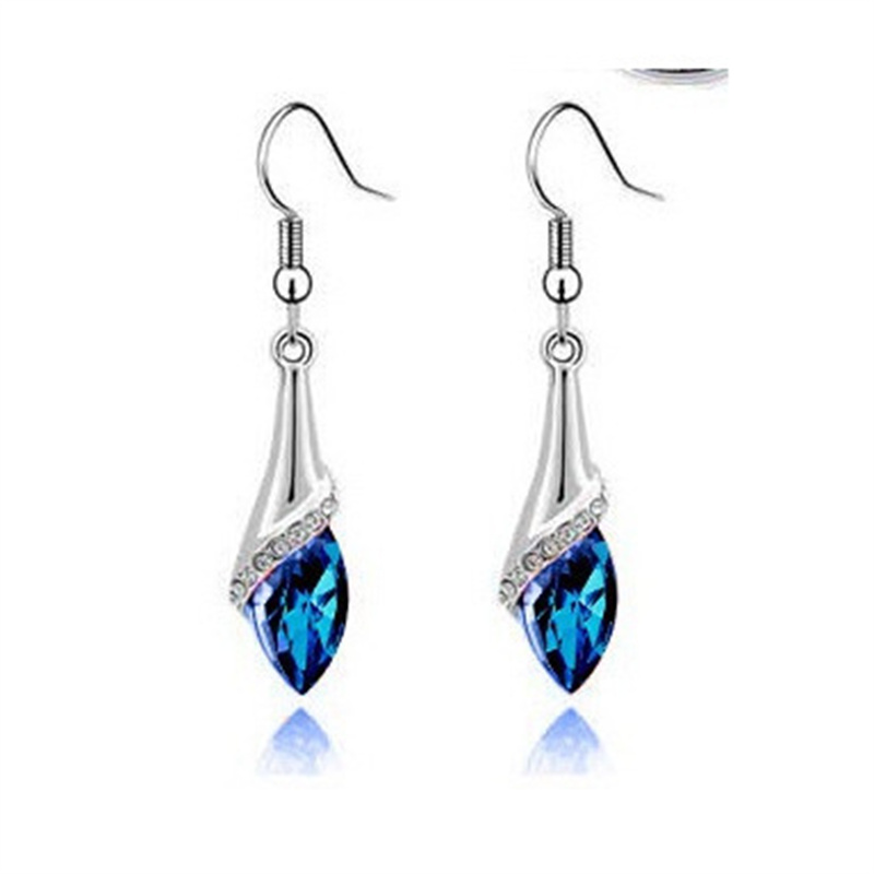 Drop Earrings Womens Water Drops Natural Crystal Platinum Earrings Female Classic Sparkling Holiday Gift Jewelry