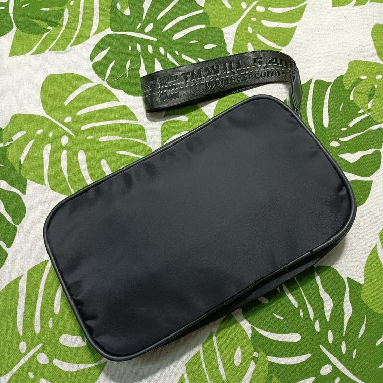 MINI Men off Messenger Bag for Men carryover handbags Anti-Theft Sling bags, Black
MINI Men off Messenger Bag for Men carryover handbags Anti-Theft Sling bags, Black