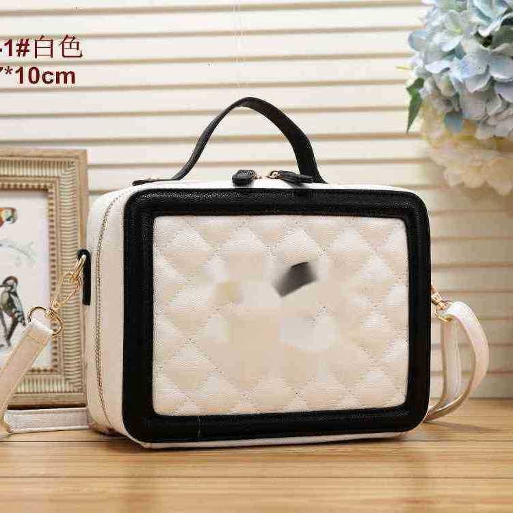 Brand design woman's Letter Quilted shoulder Chain CC bag lambskin handbag vintage messenger bags caviar Leather le boy 2.55 Flap Bag 164 DO3A, Black
Brand design woman's Letter Quilted shoulder Chain CC bag lambskin handbag vintage messenger bags caviar Leather le boy 2.55 Flap Bag 164 DO3A, Black