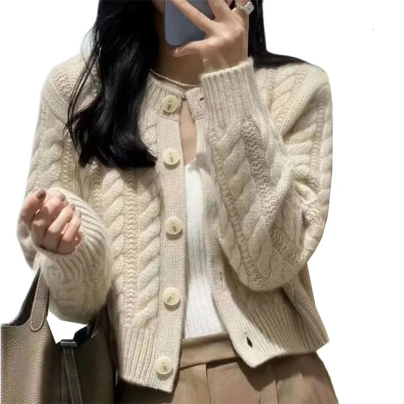 Women's Sweaters Fashion Sweater Coat Women Autumn Long Sleeve Solid Color Singlebreasted Loose Knitted Cardigan Female Casual Short Tops 231101